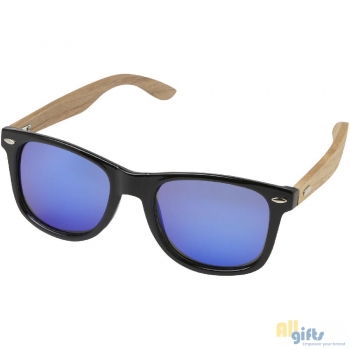 Bild des Werbegeschenks:Hiru verspiegelte polarisierte Sonnenbrille aus rPET/Holz in Geschenkbox