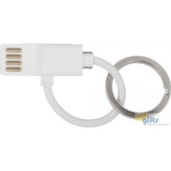 Bild des Werbegeschenks:Ladekabel mit USB, USB-C, Lightning Anschluss aus Kunststoff Elfriede