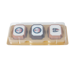 Logobonbon van puur/melk chocolade met hazelnoot praline, rechthoekig of rond, met wi bedrucken