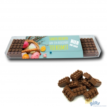 Bild des Werbegeschenks:Doosje met 18 chocolade bouwblokjes inclusief banderol